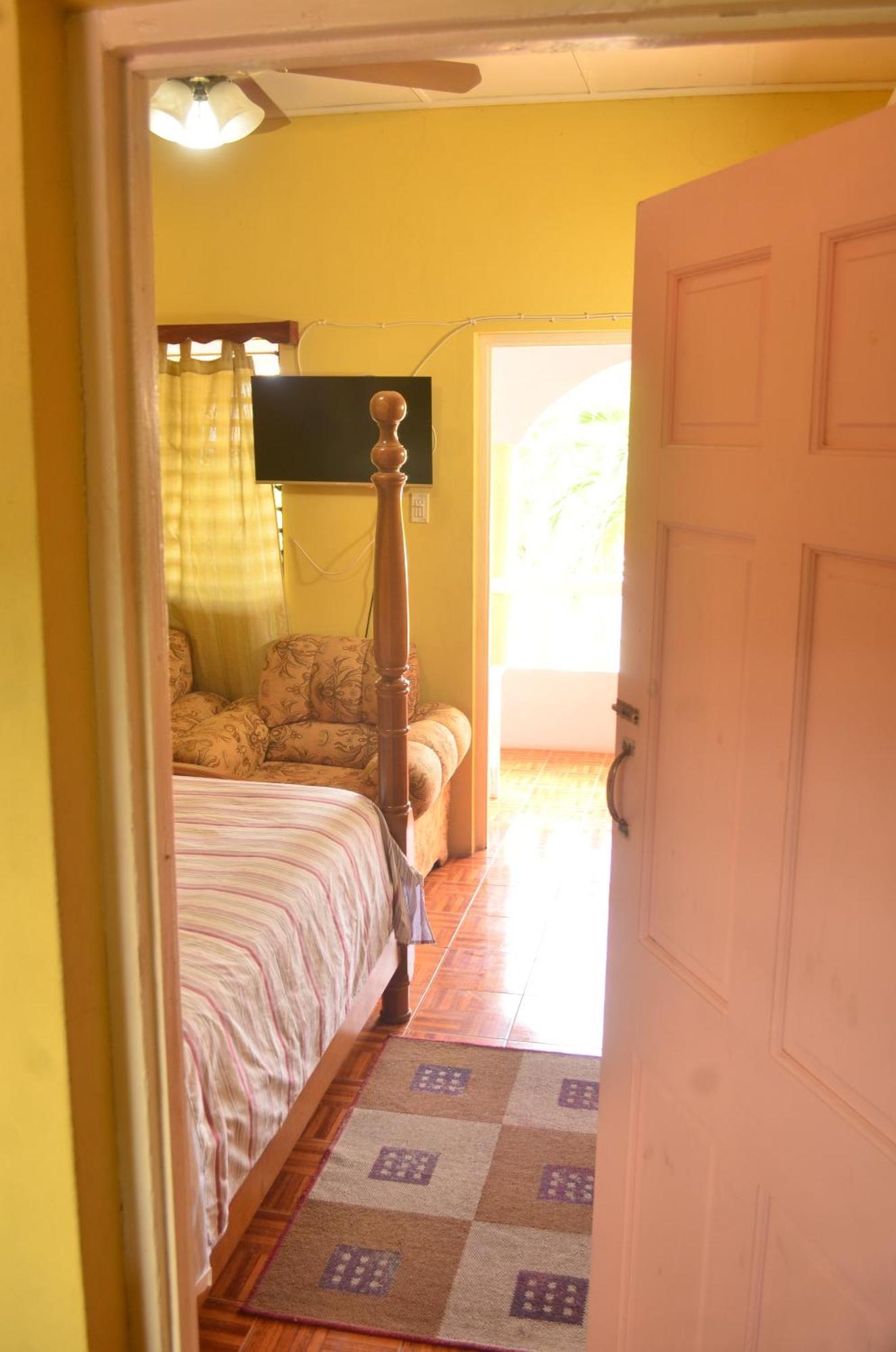 אוצ'ו ריוס Little Shaw Park Guest House מראה חיצוני תמונה