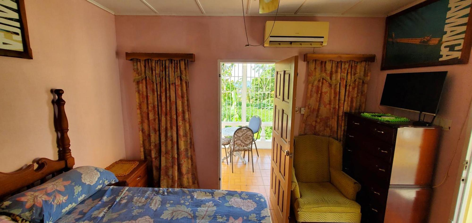 אוצ'ו ריוס Little Shaw Park Guest House מראה חיצוני תמונה