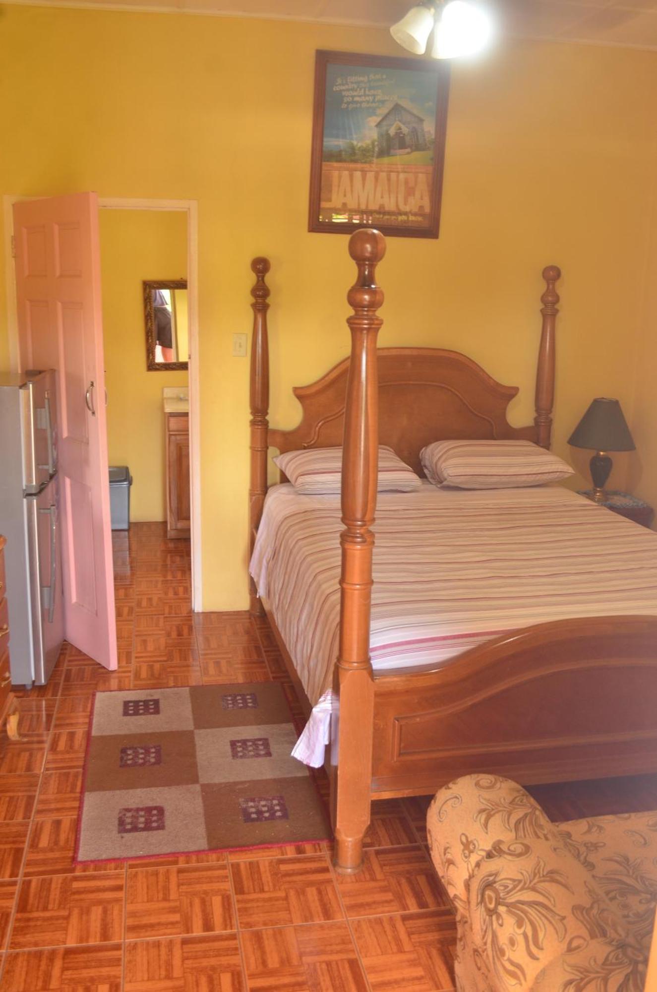 אוצ'ו ריוס Little Shaw Park Guest House מראה חיצוני תמונה