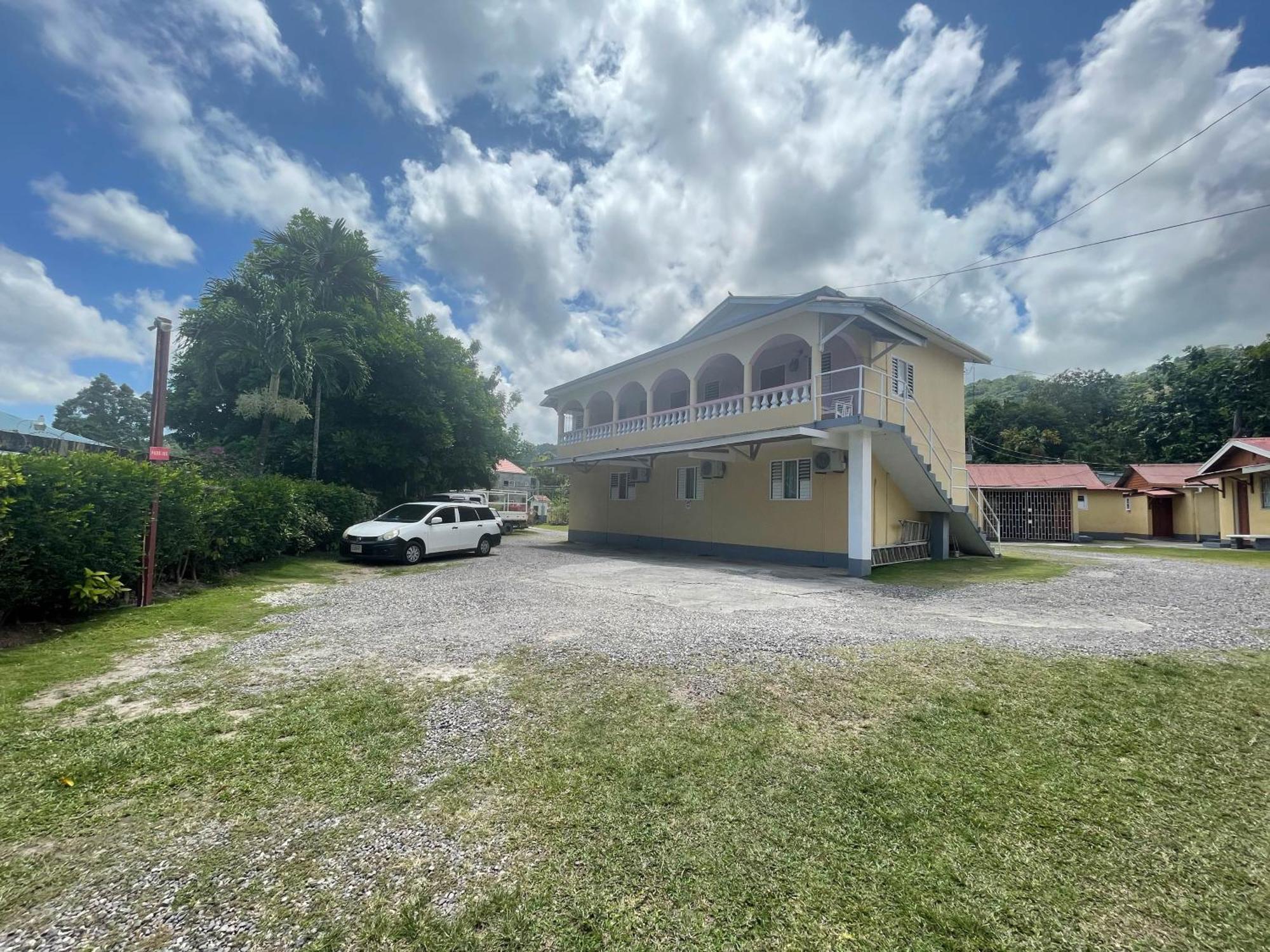 אוצ'ו ריוס Little Shaw Park Guest House מראה חיצוני תמונה