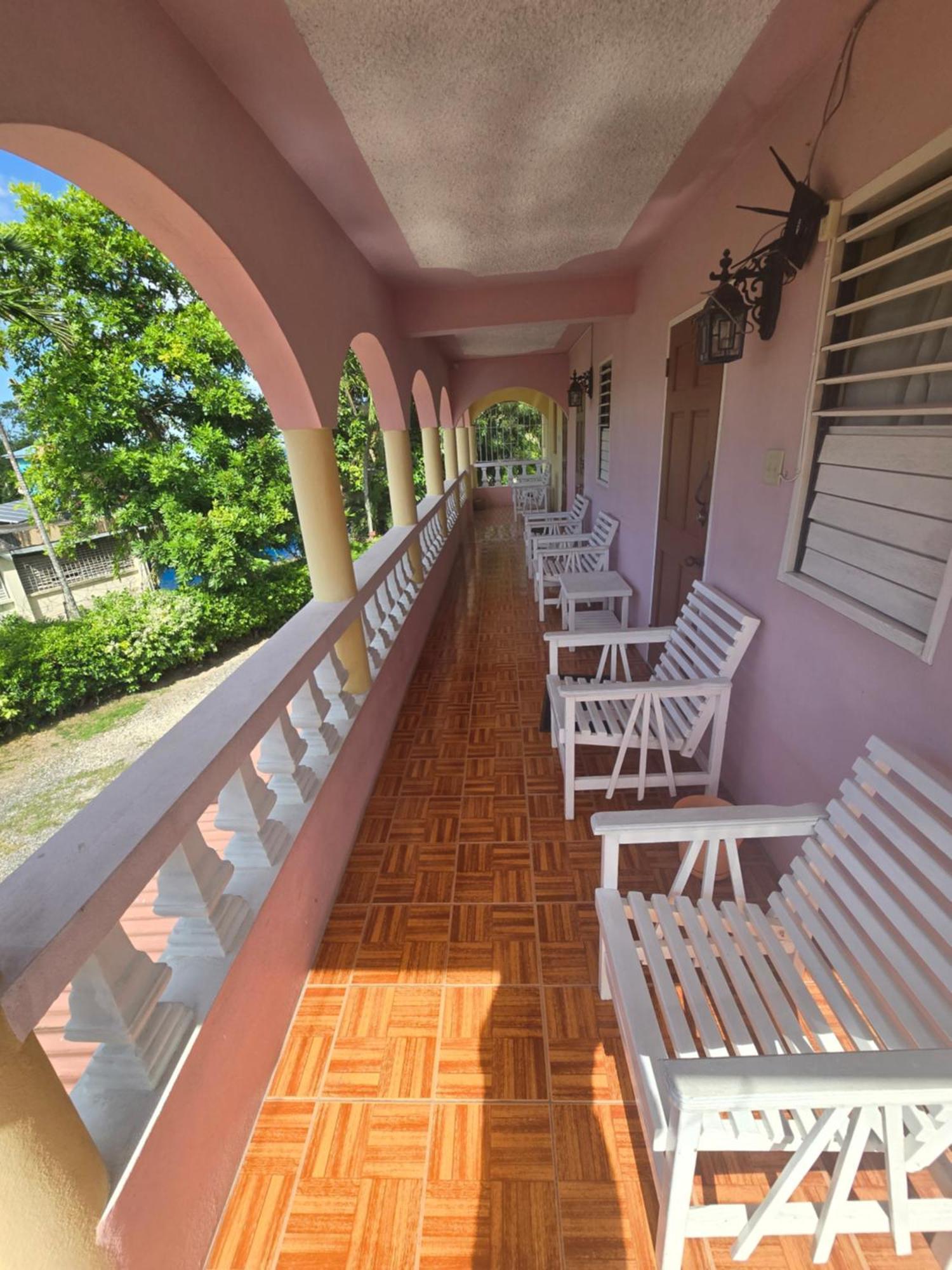 אוצ'ו ריוס Little Shaw Park Guest House מראה חיצוני תמונה